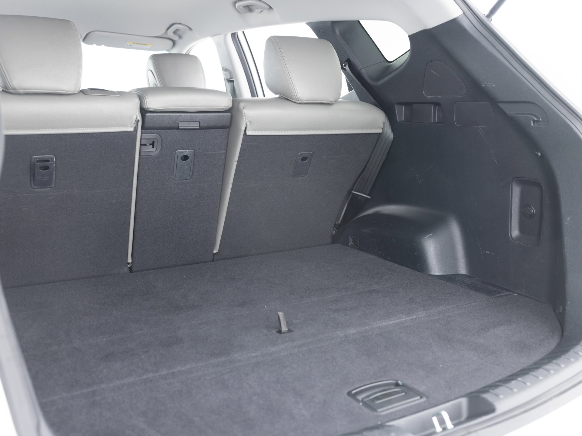 Used White Hyundai Santa Fe-30 for Sale