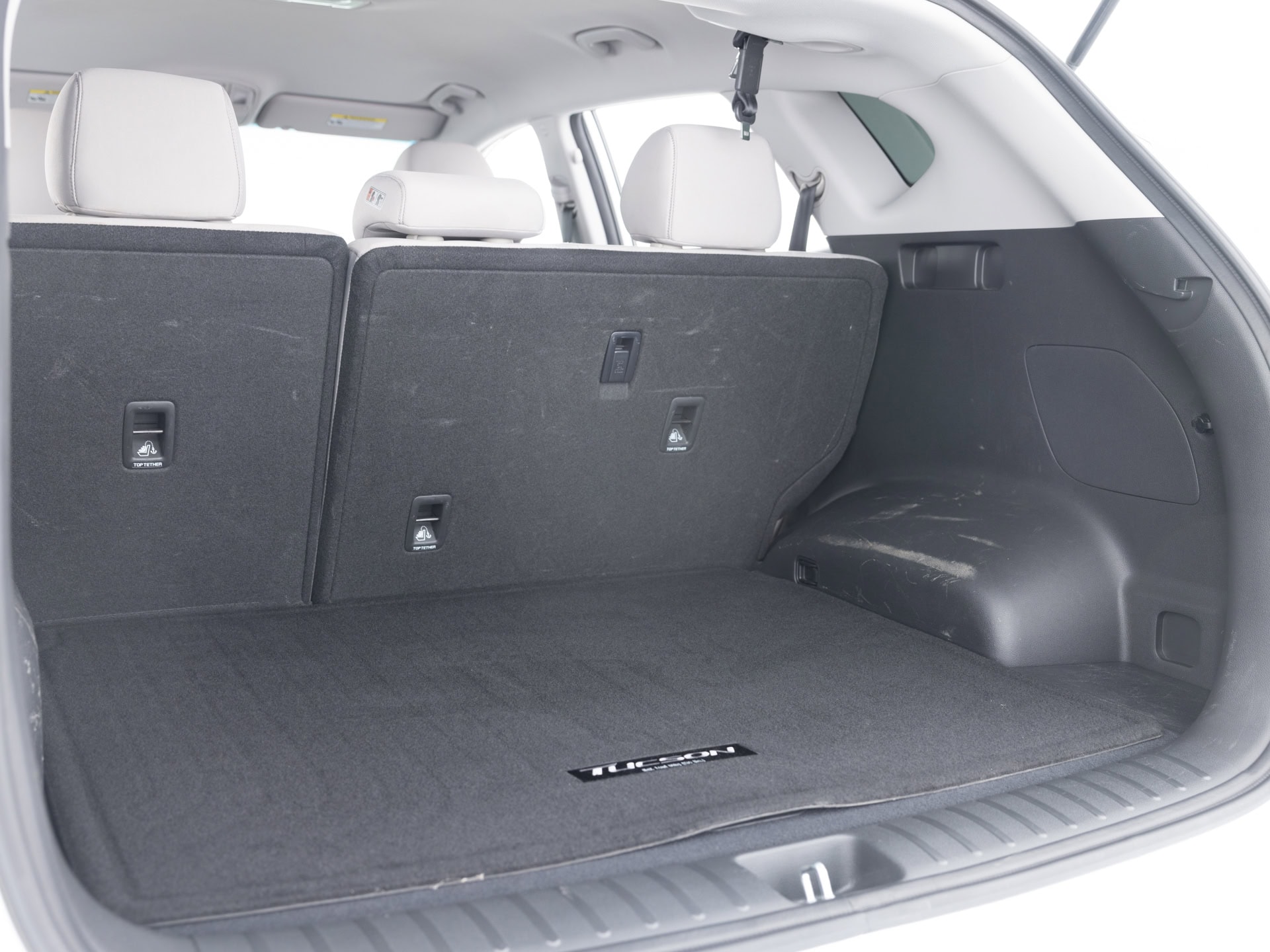 Used White Hyundai Tuscon SE-31 for Sale