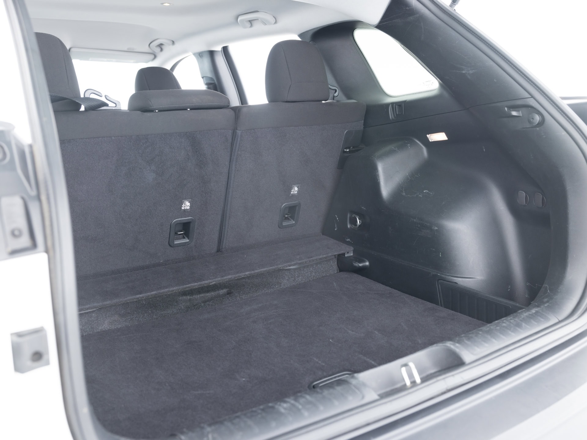 Used White Jeep Cherokee LAT-31 for Sale