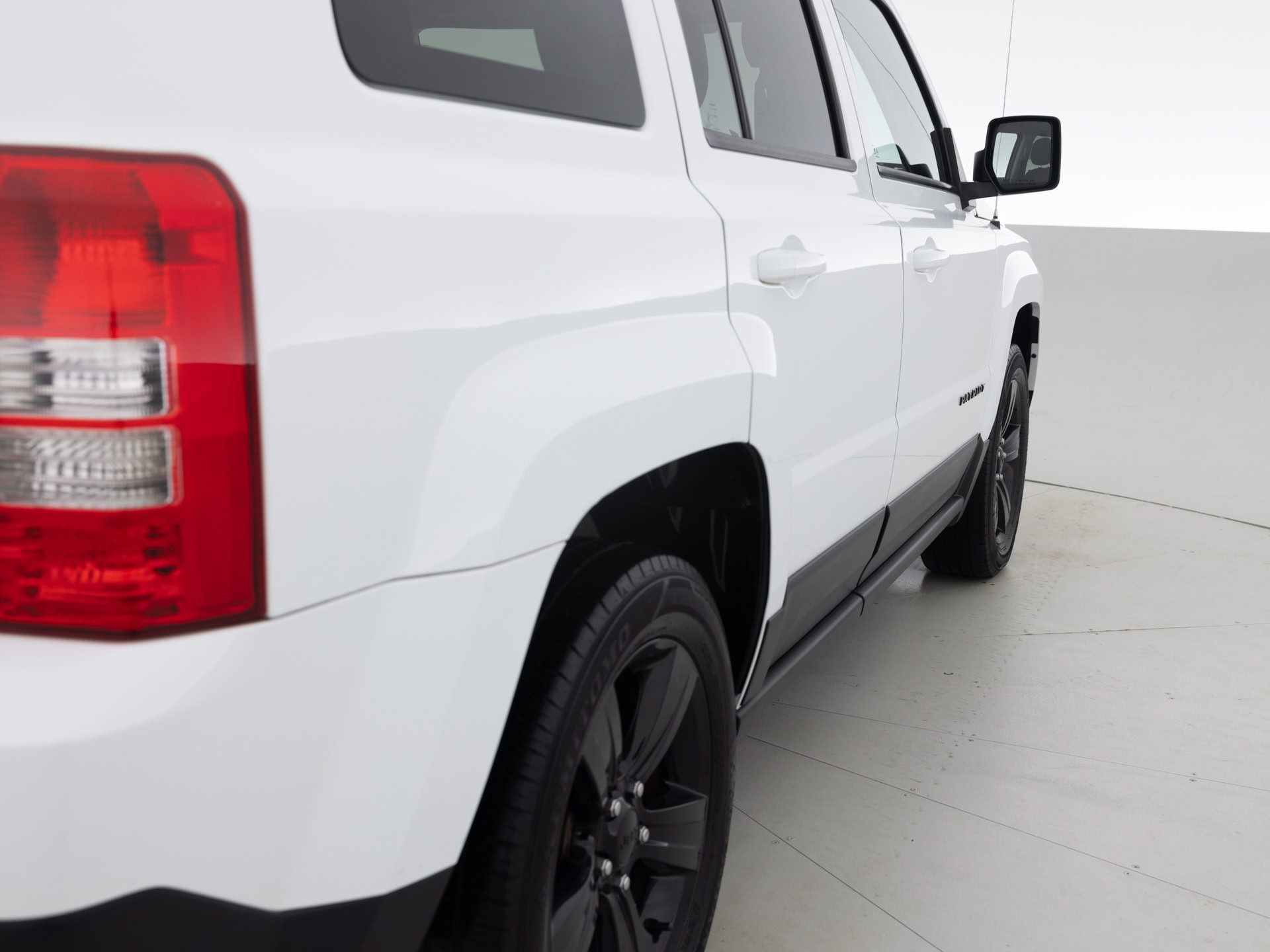 Used White Jeep Patriot ALT-5 for Sale