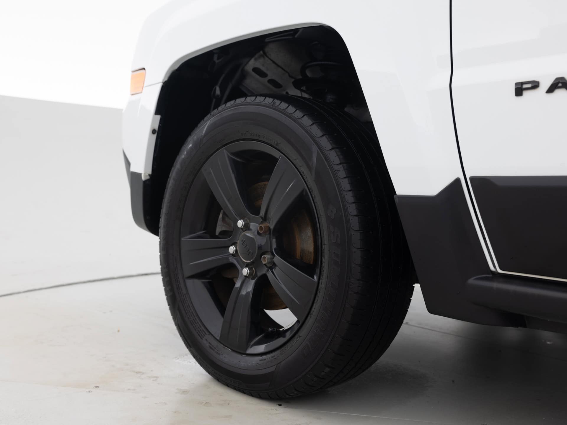 Used White Jeep Patriot ALT-9 for Sale