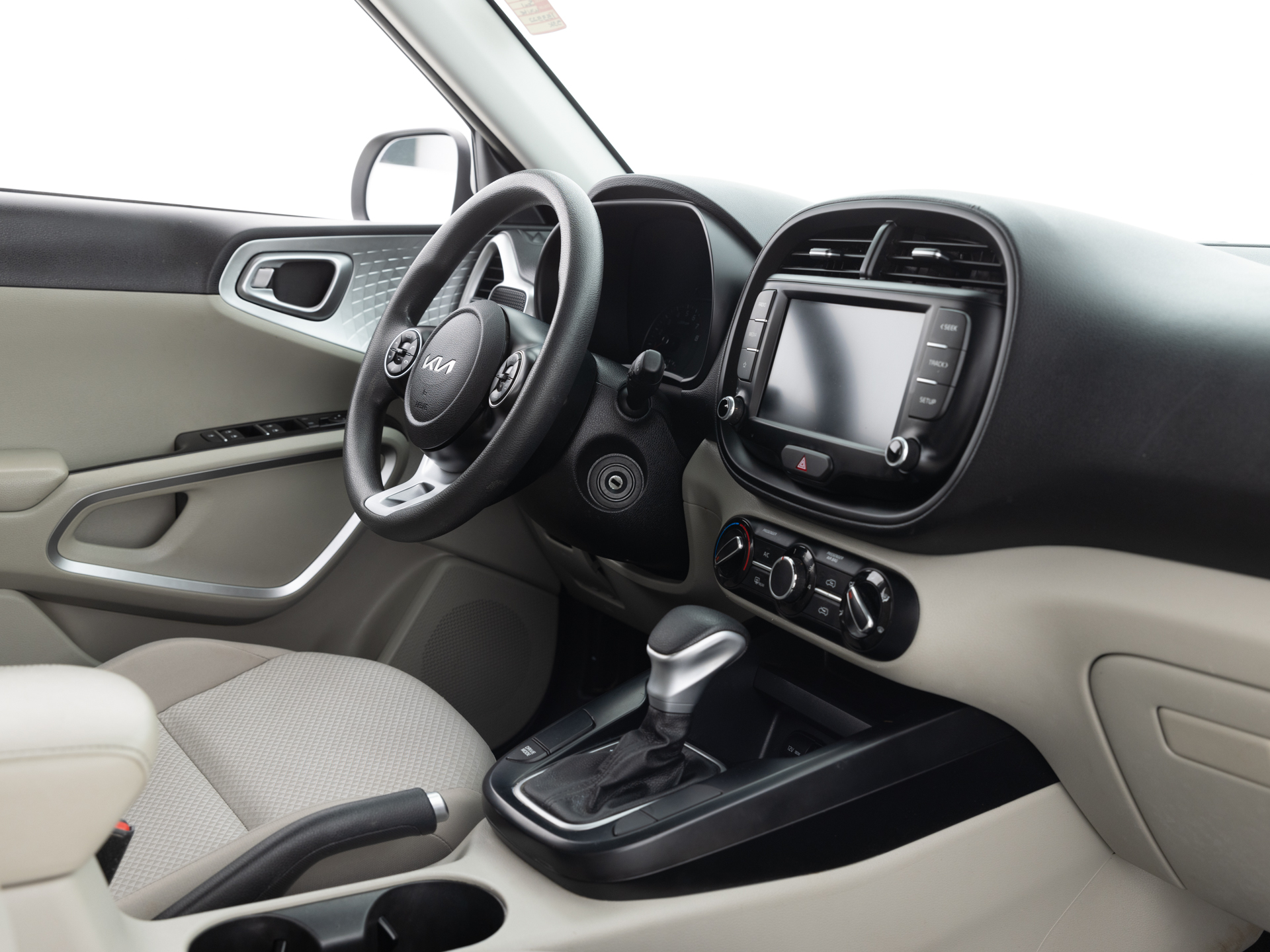 Used White Kia Soul LX-26 for Sale