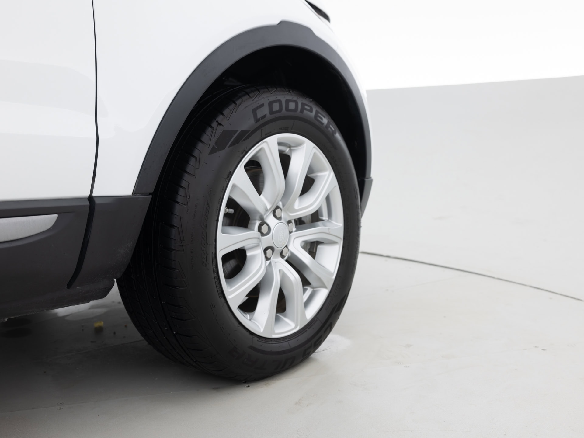 Used White Land Rover Evoque-12 for Sale