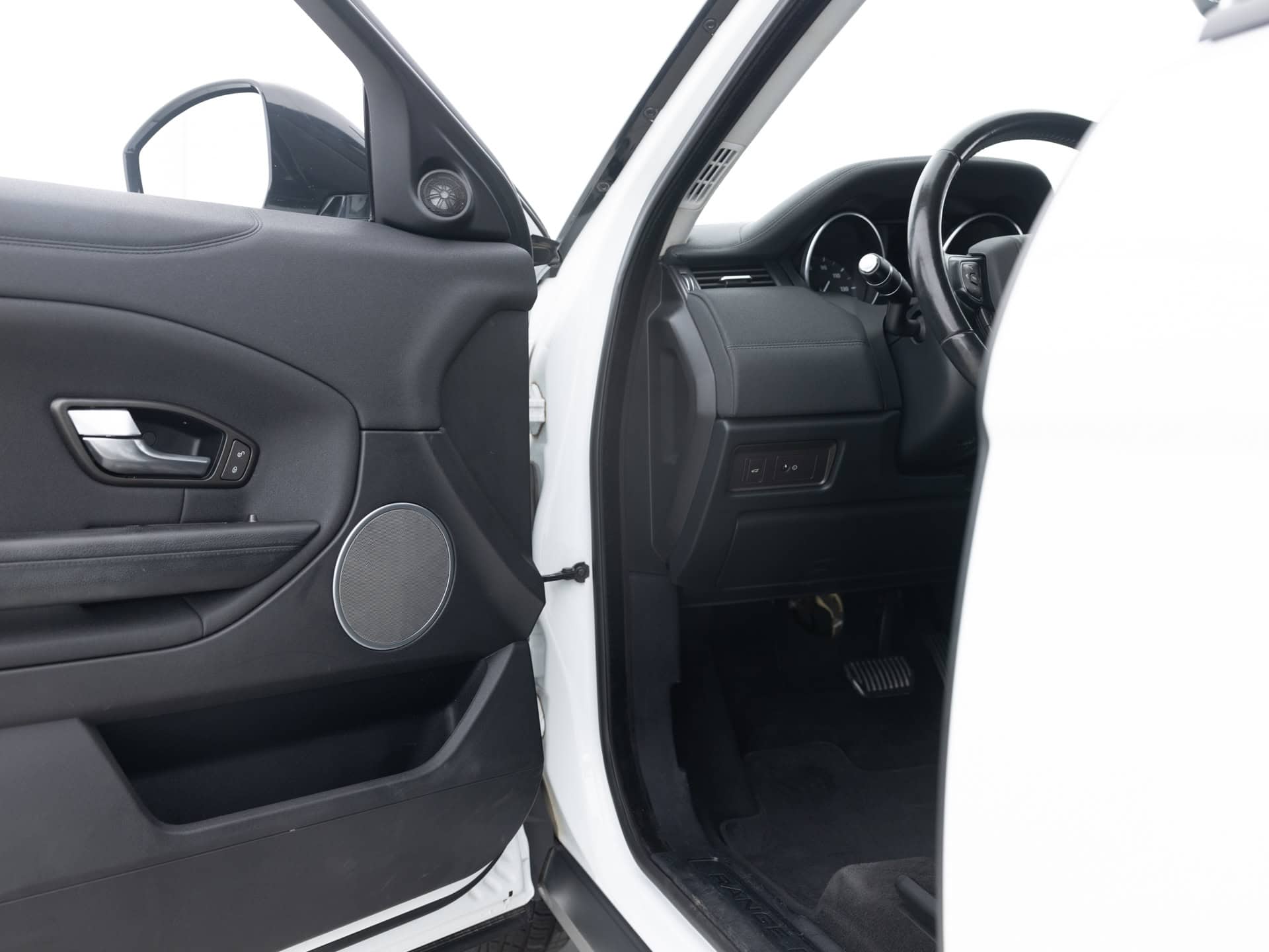 Used White Land Rover Evoque-16 for Sale