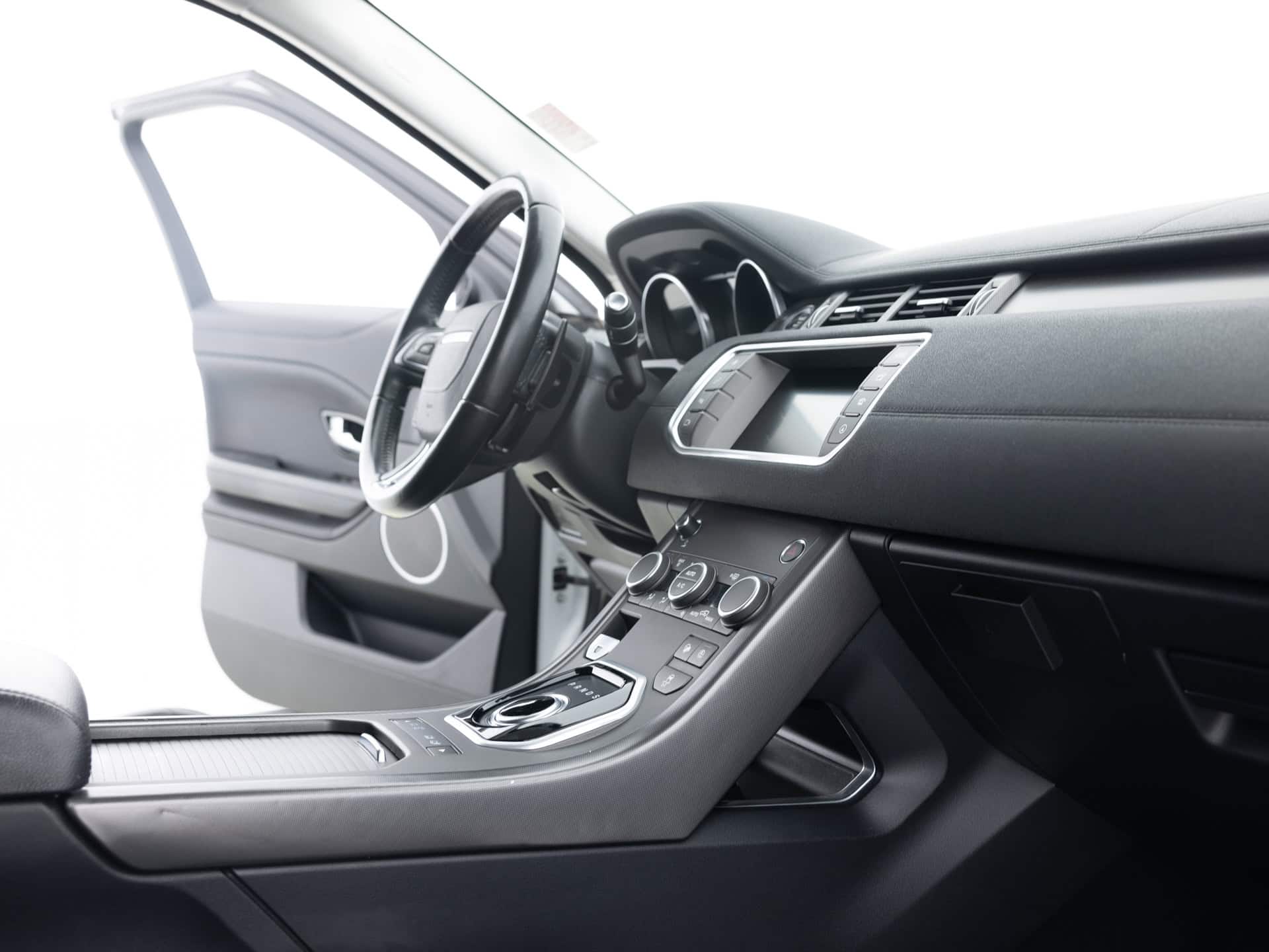 Used White Land Rover Evoque-19 for Sale