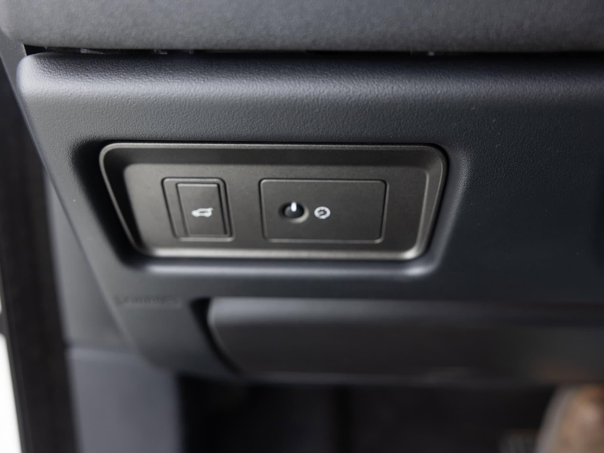 Used White Land Rover Evoque-26 for Sale