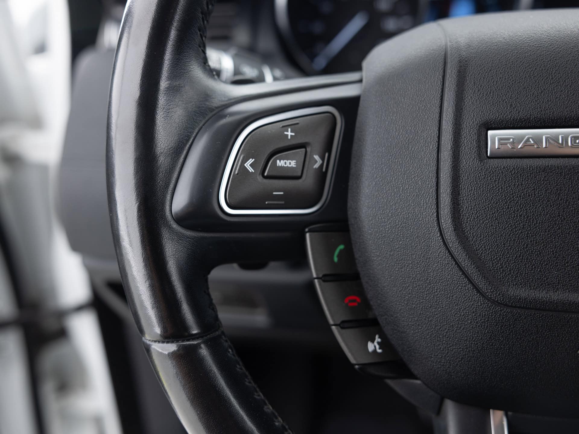 Used White Land Rover Evoque-27 for Sale