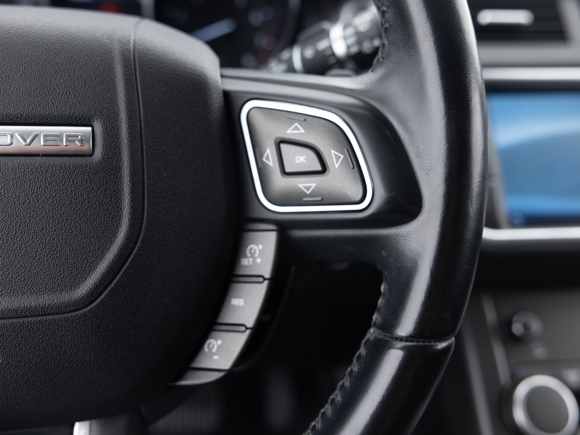 Used White Land Rover Evoque-28 for Sale