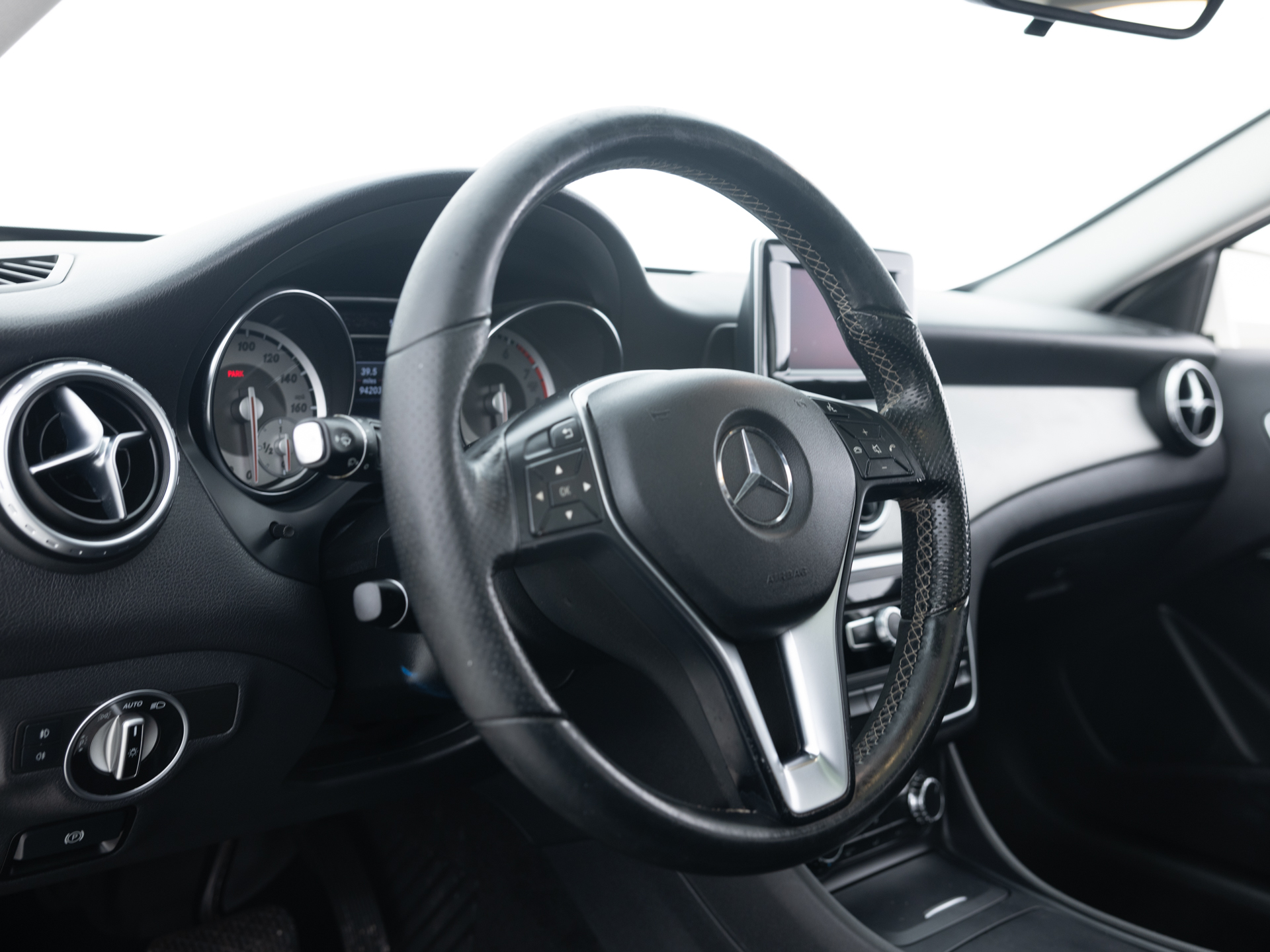Used White Mercedes GLA 250-15 for Sale
