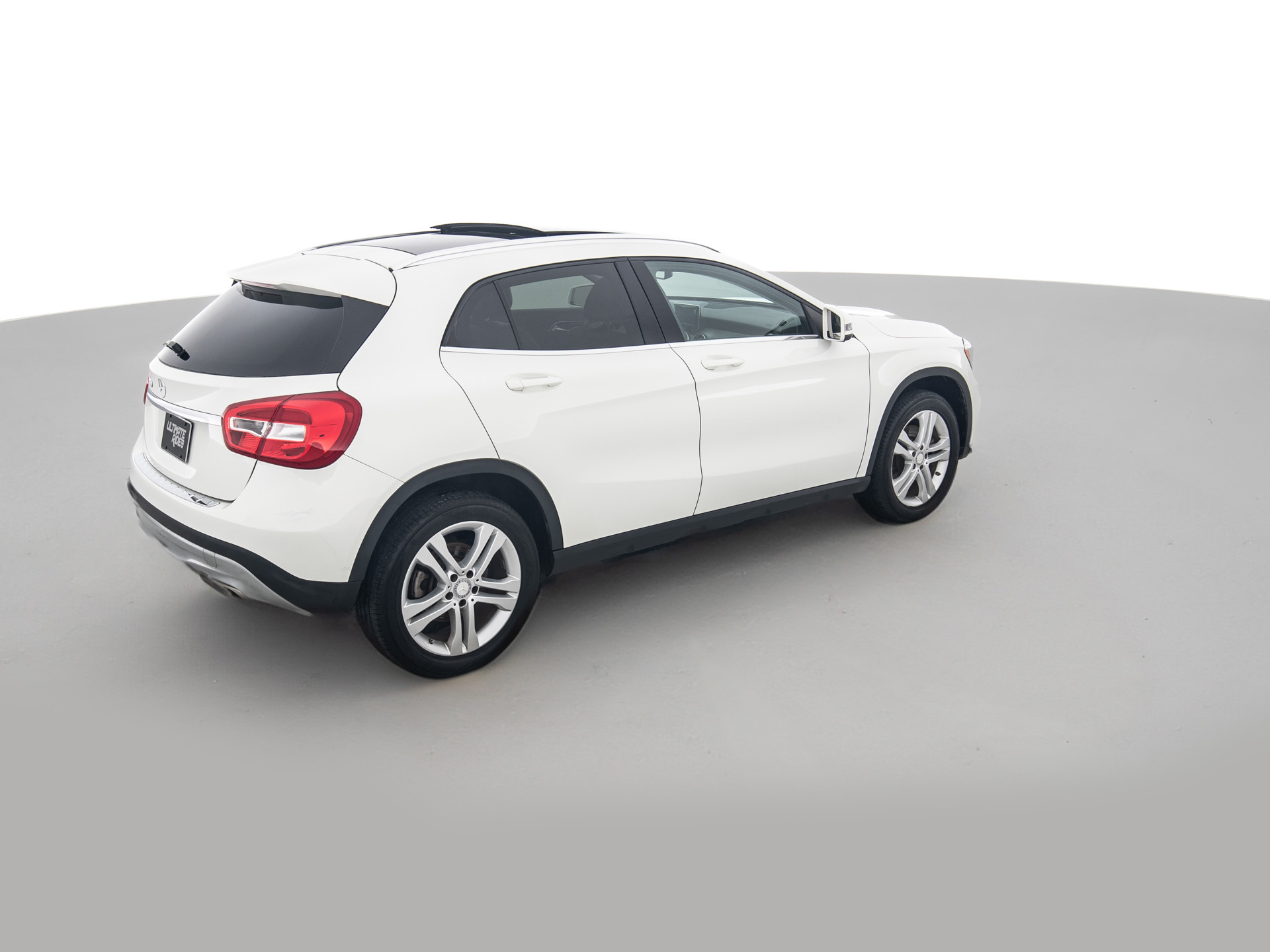 Used White Mercedes GLA 250-4 for Sale