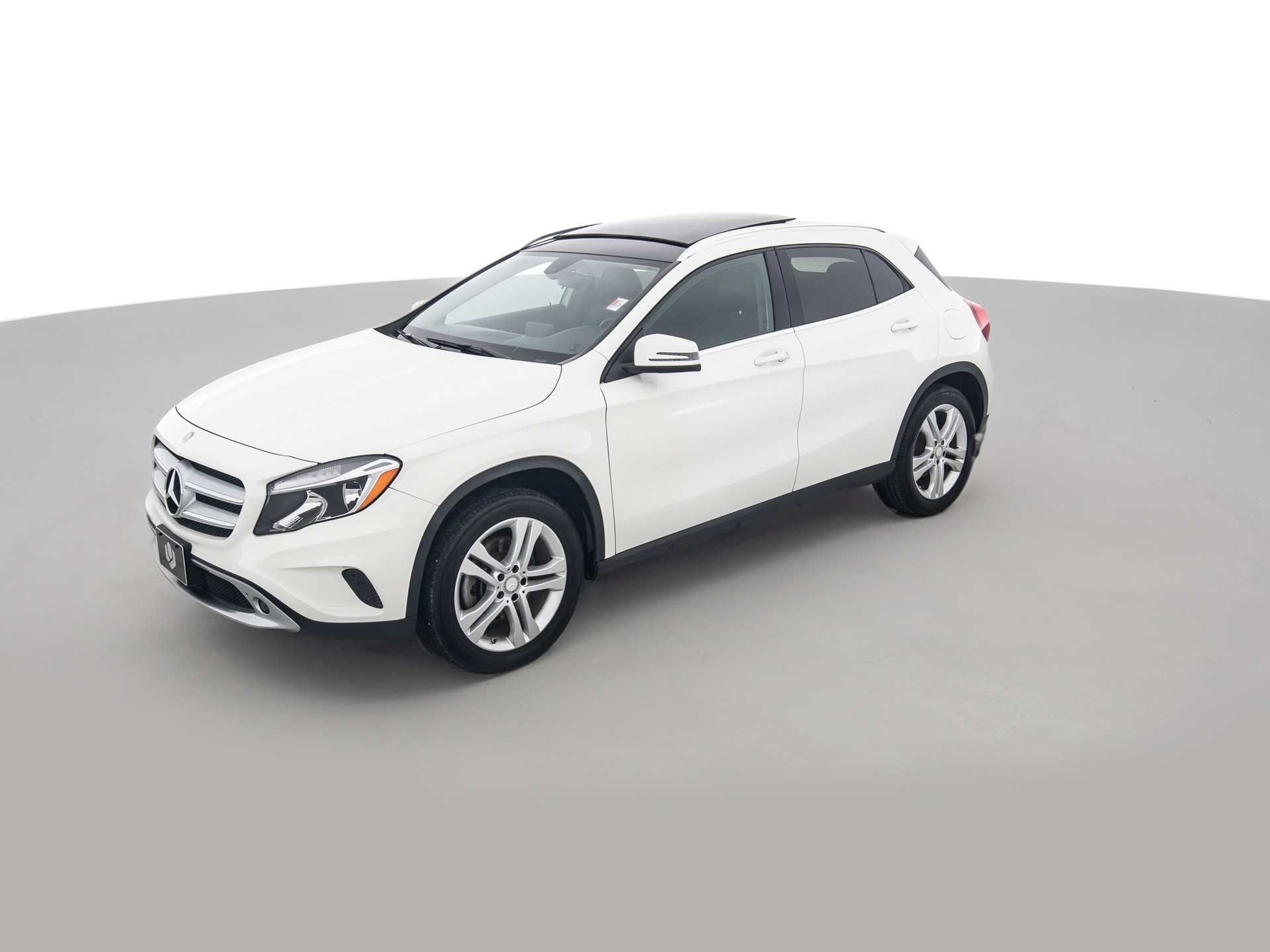 Used White Mercedes GLA 250-8 for Sale