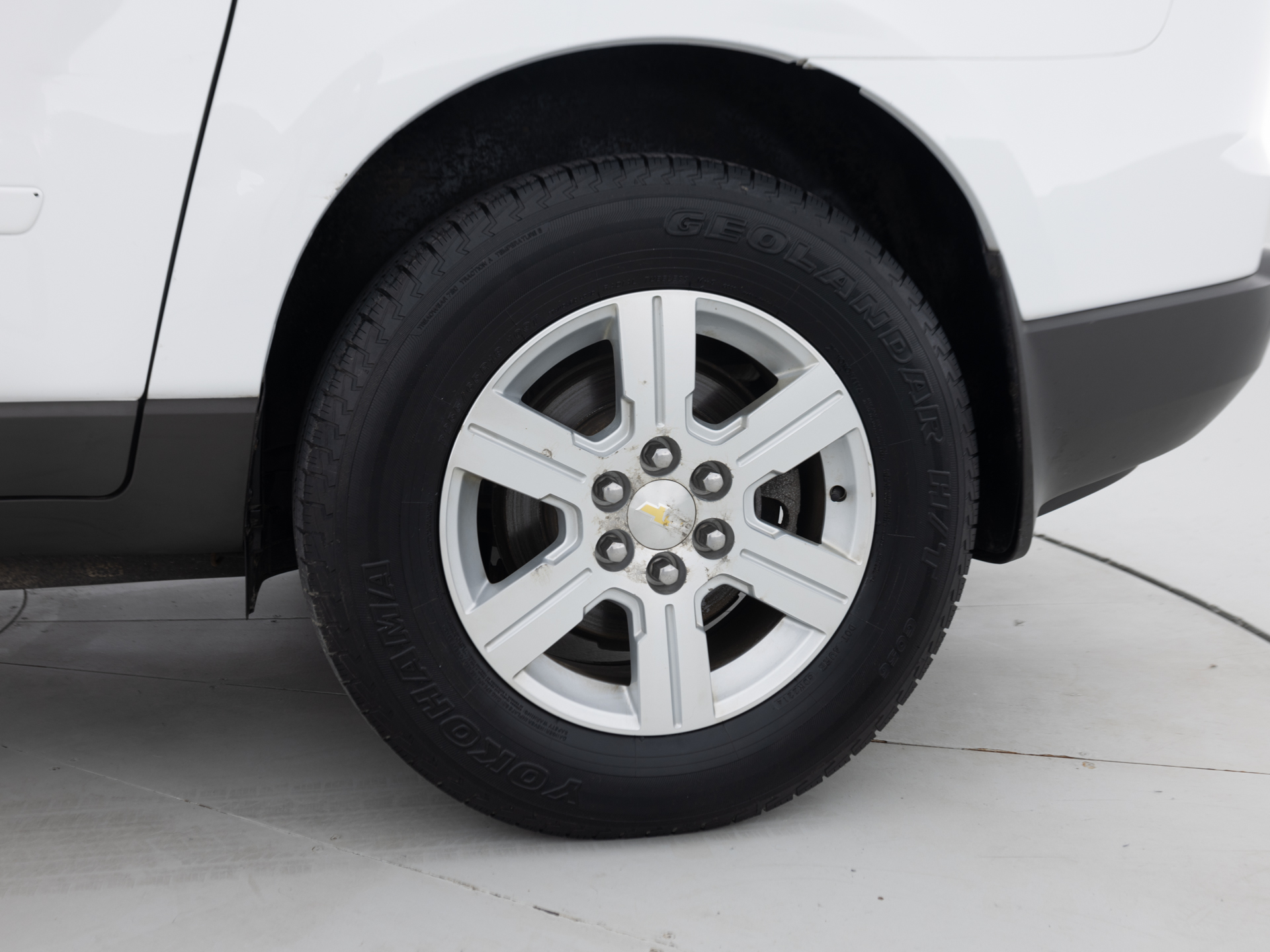 Used White Nissan Armada Platinum-10 for Sale
