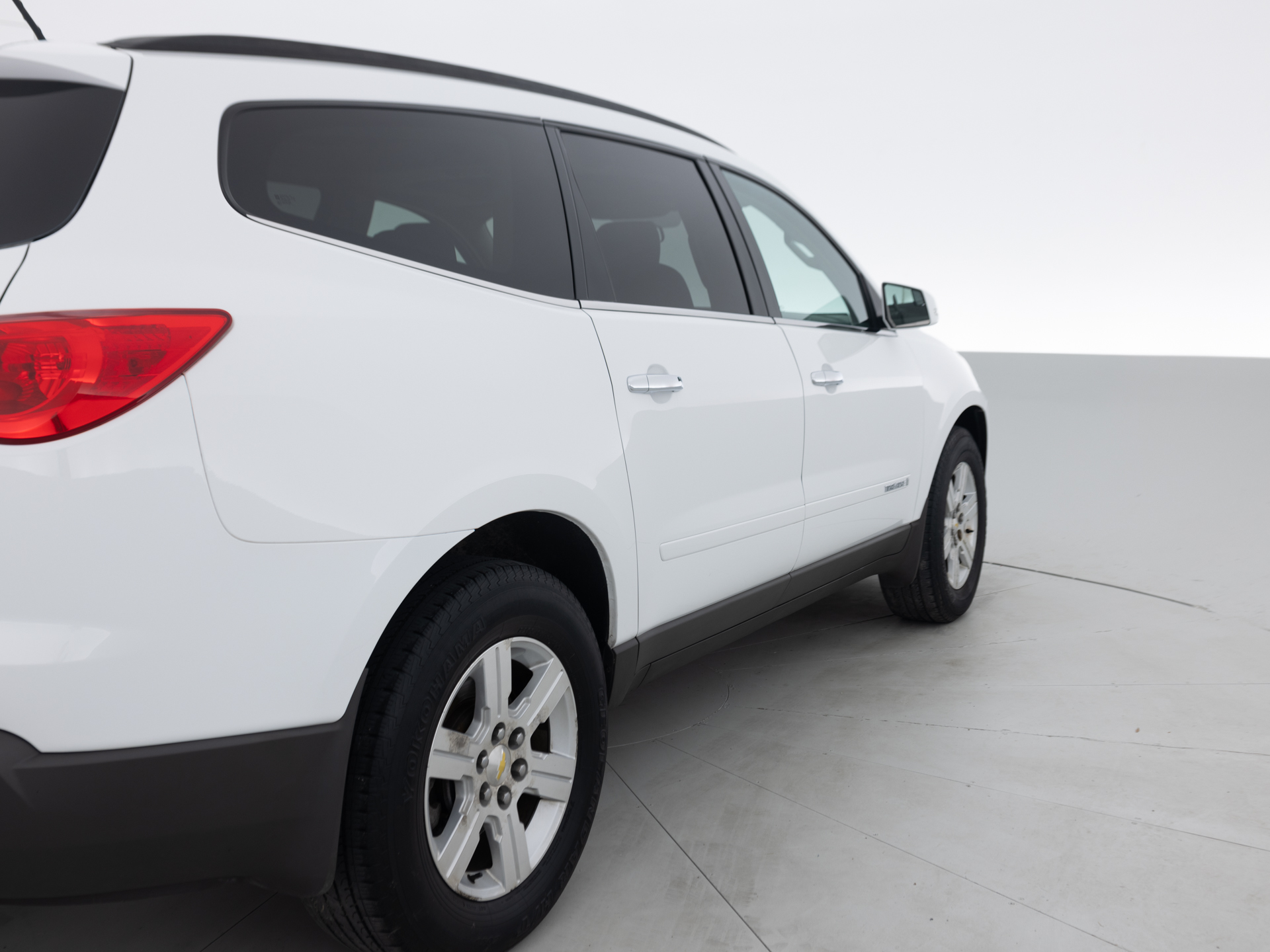 Used White Nissan Armada Platinum-5 for Sale