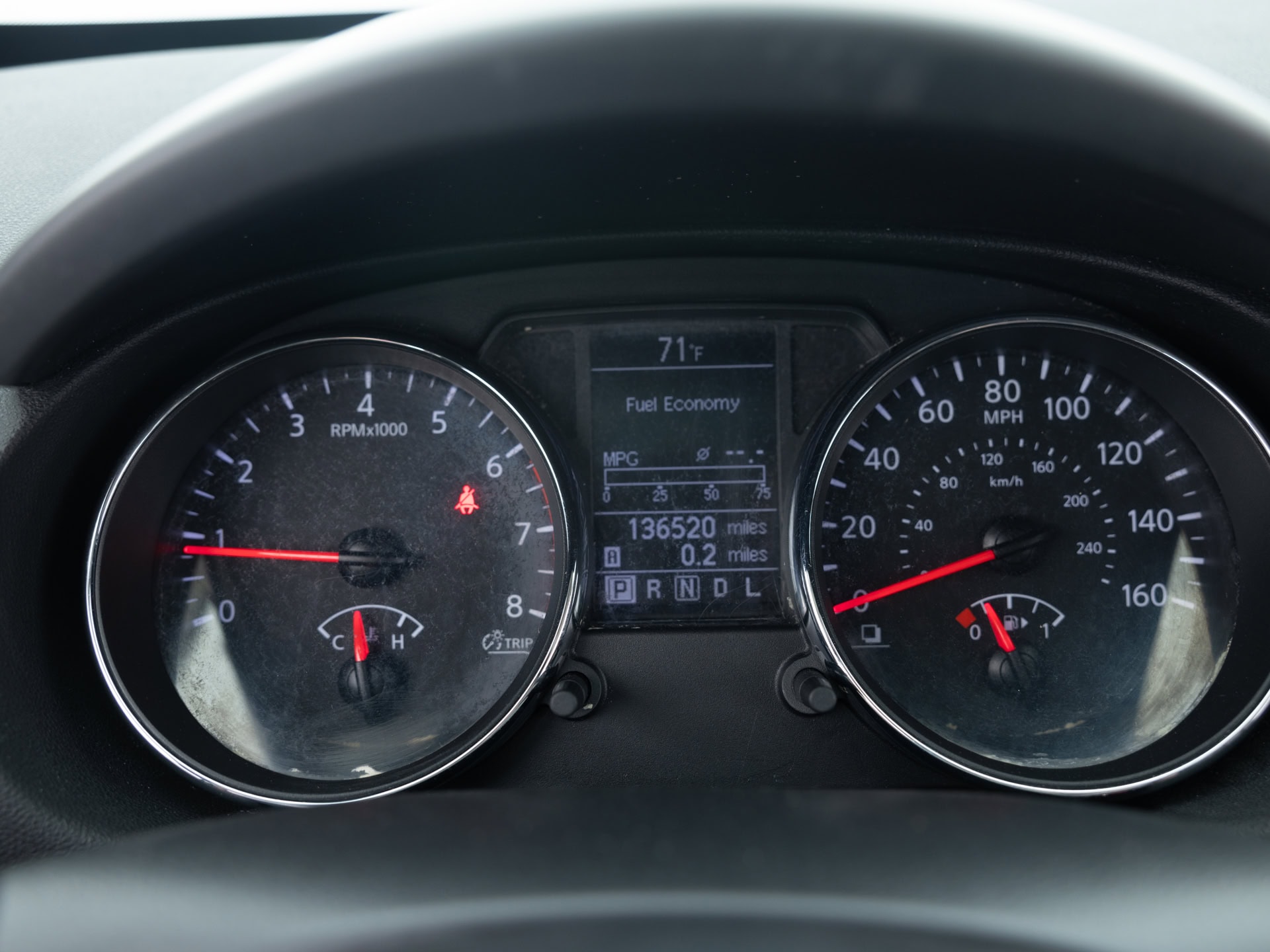 Used White Nissan Rogue-23 for Sale