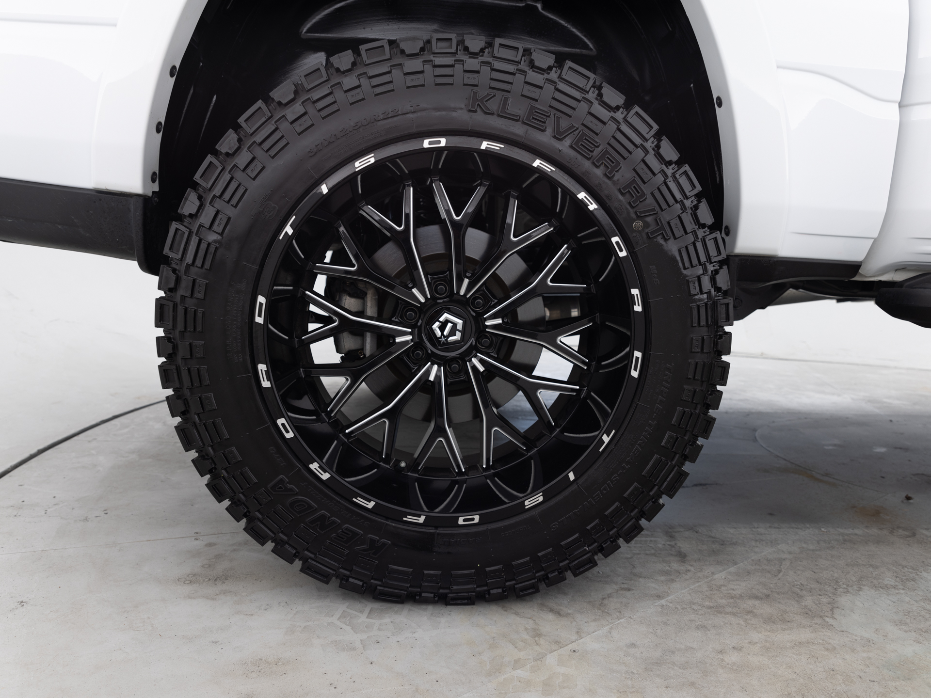 Used White Ram 1500 Big Horn-12 for Sale