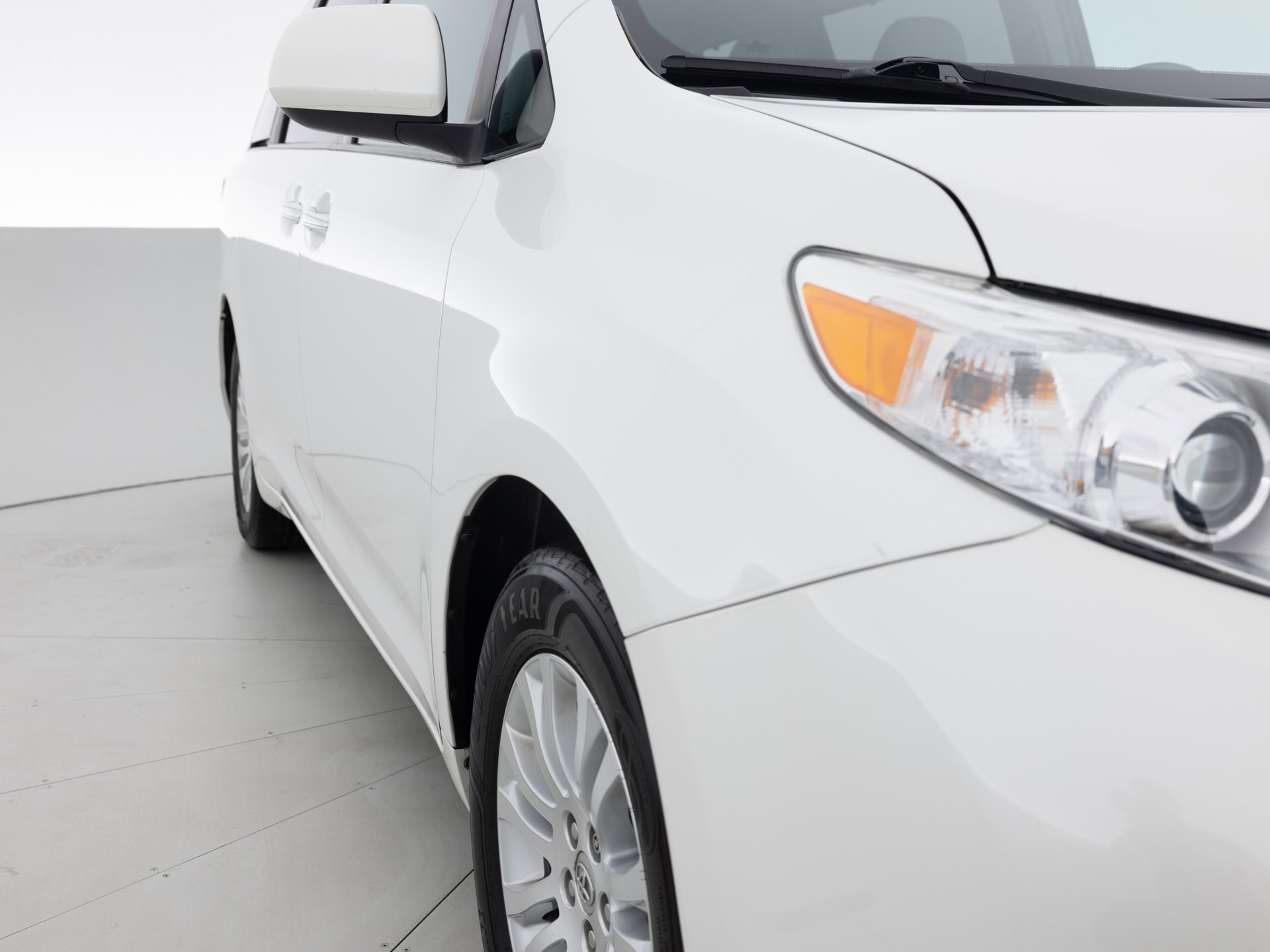 white totota sienna minivan 4