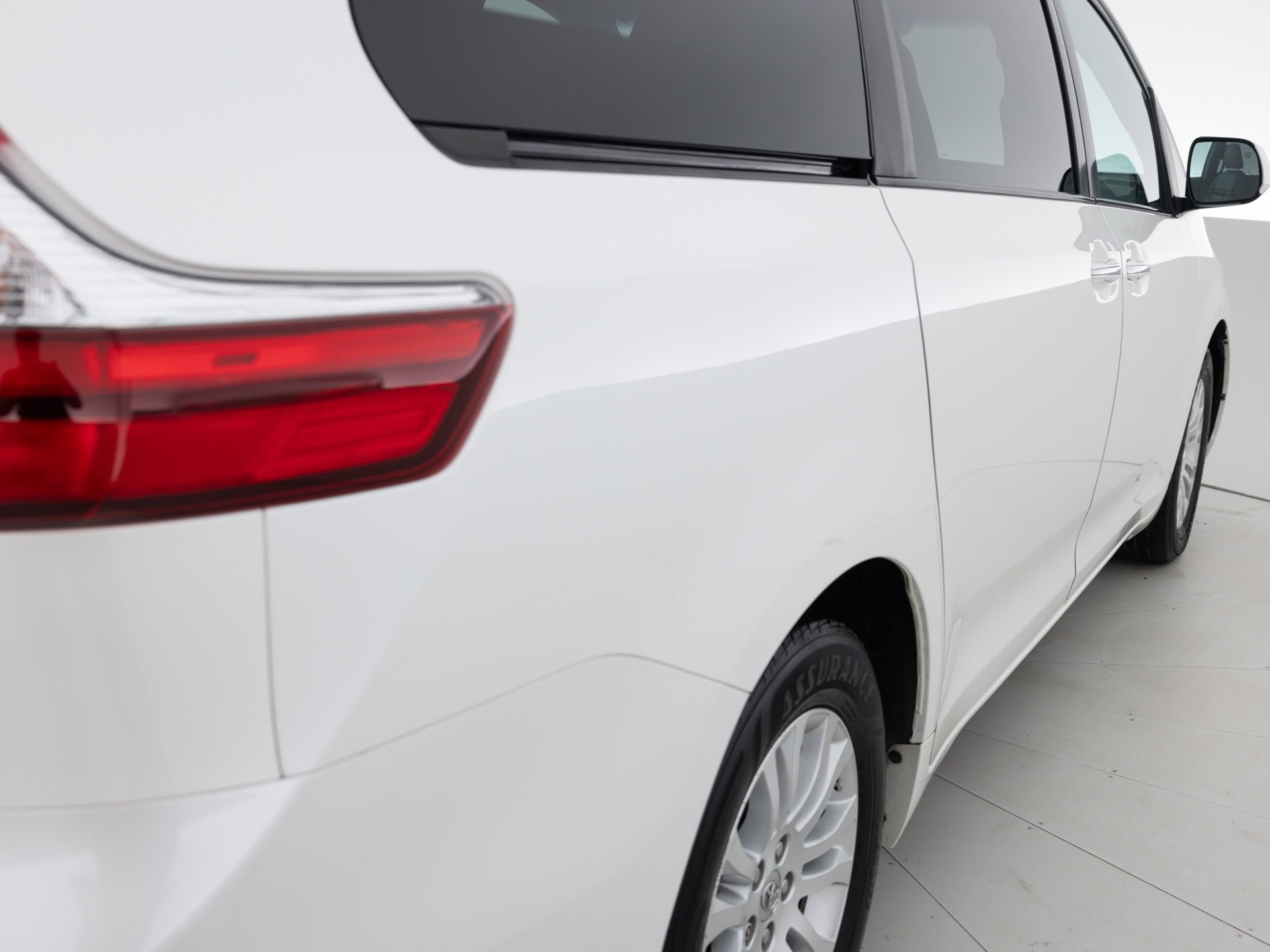white totota sienna minivan 5