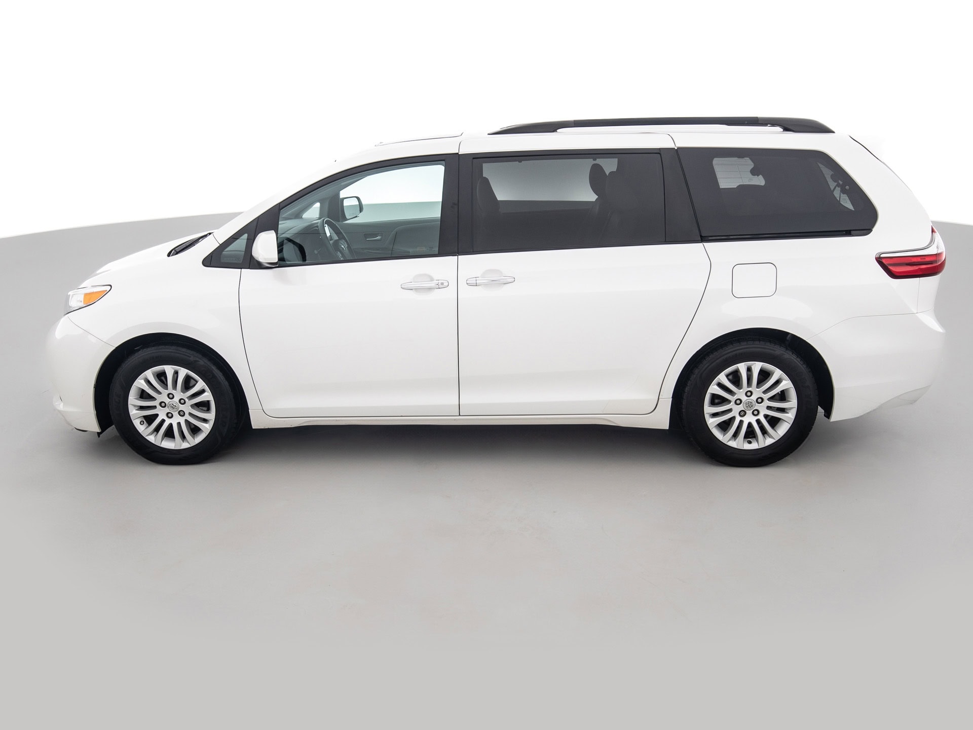 white totota sienna minivan 7