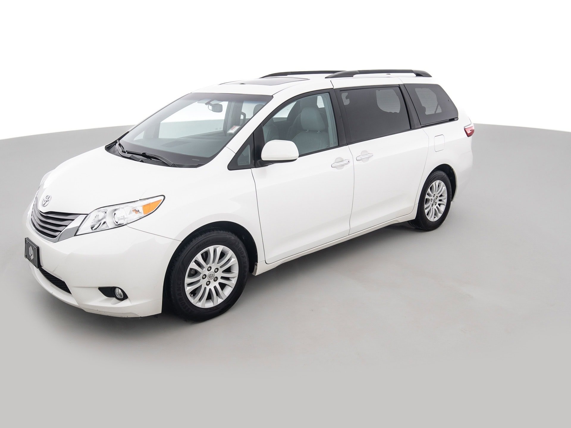 white totota sienna minivan 8