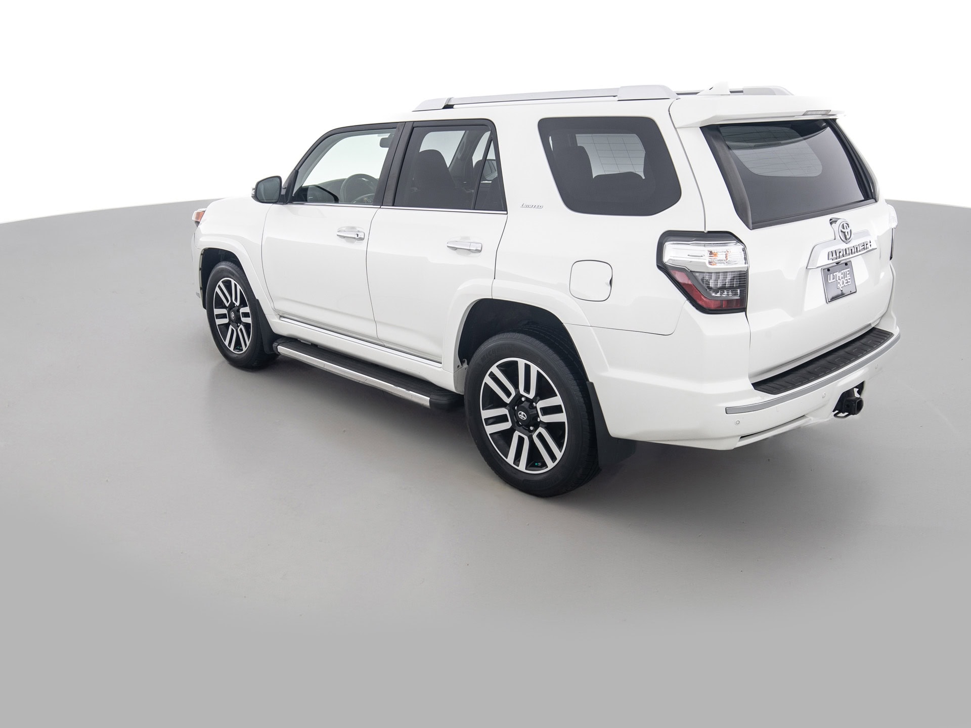 Used White Toyota 4Runner SR5-6 for Sale