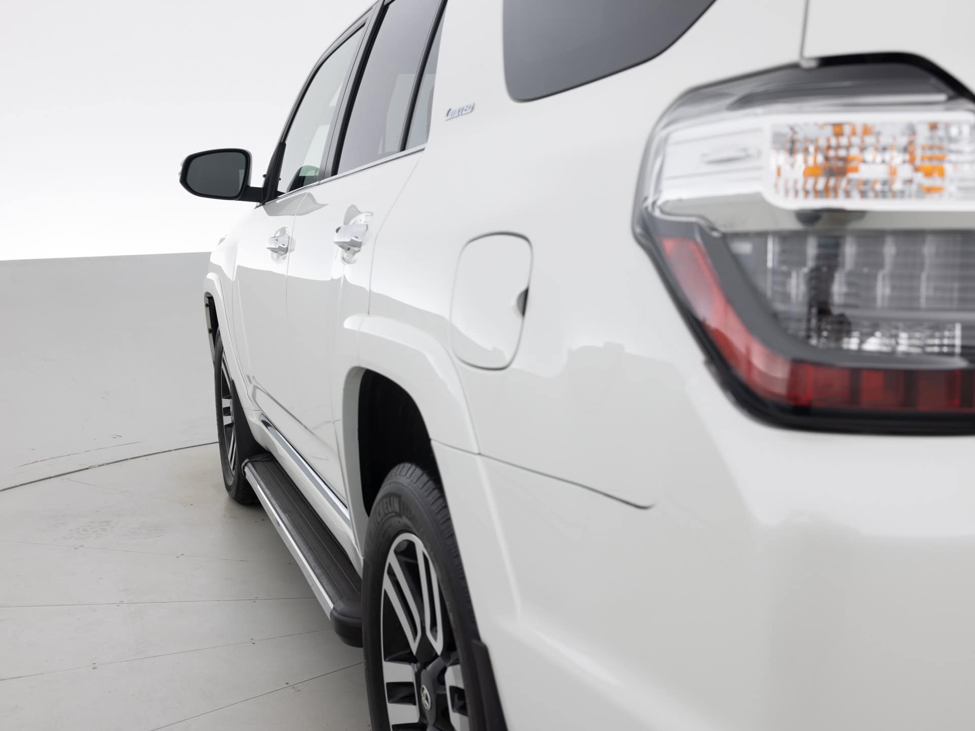 Used White Toyota 4Runner SR5_-4 for Sale