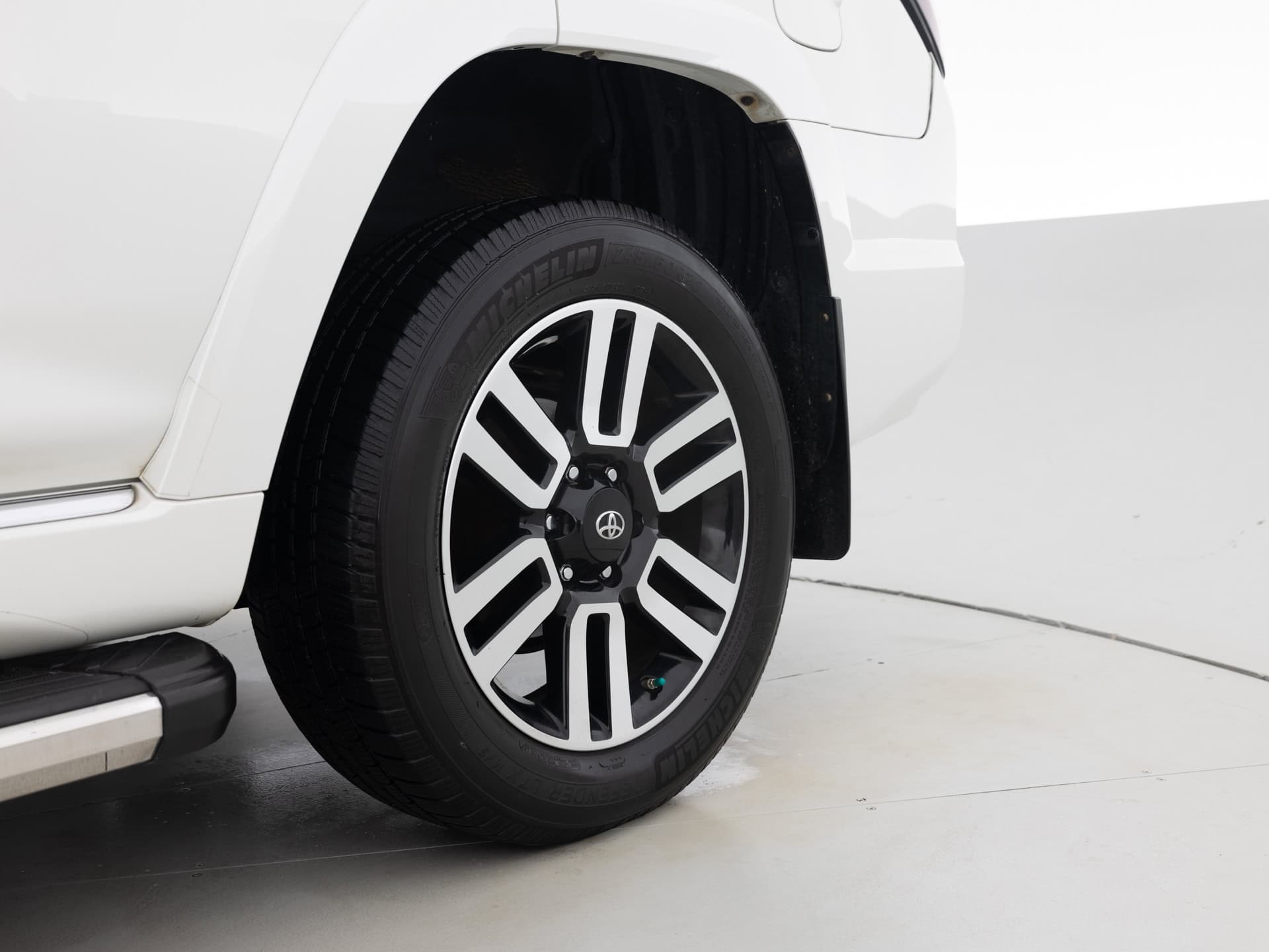 Used White Toyota 4Runner SR5_-8 for Sale