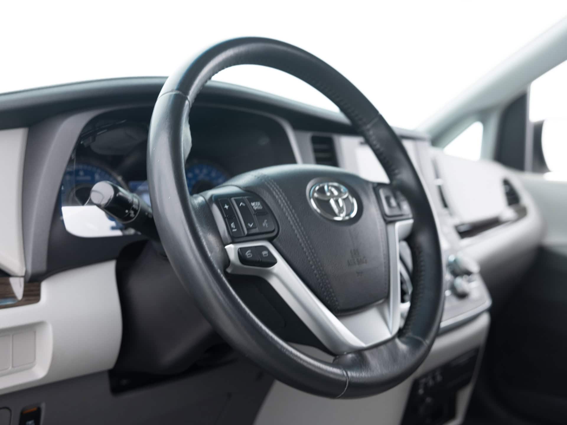 Used White Toyota Sienna Van-15 for Sale