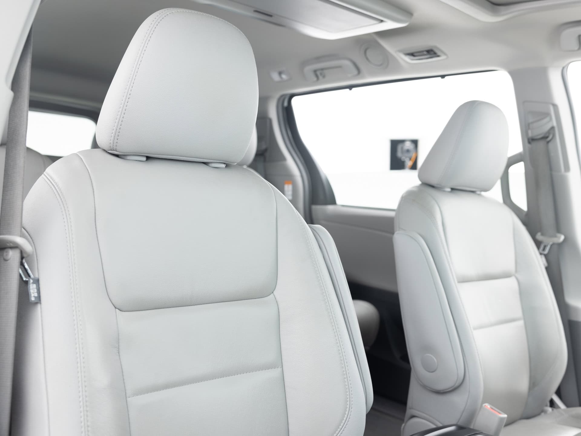 Used White Toyota Sienna Van-18 for Sale