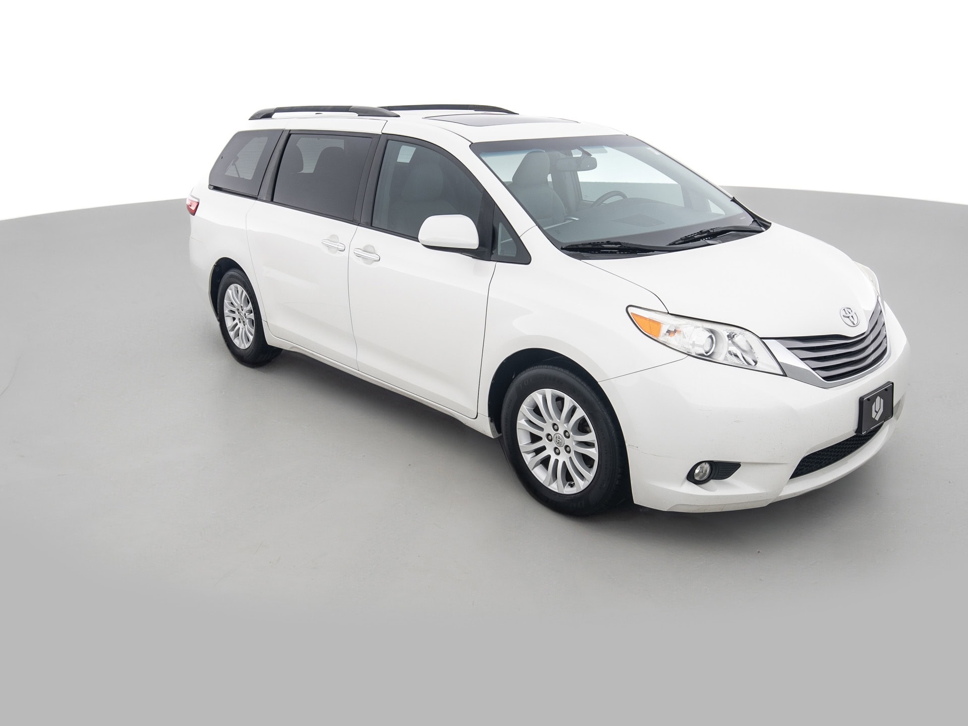 Used White Toyota Sienna Van-2 for Sale