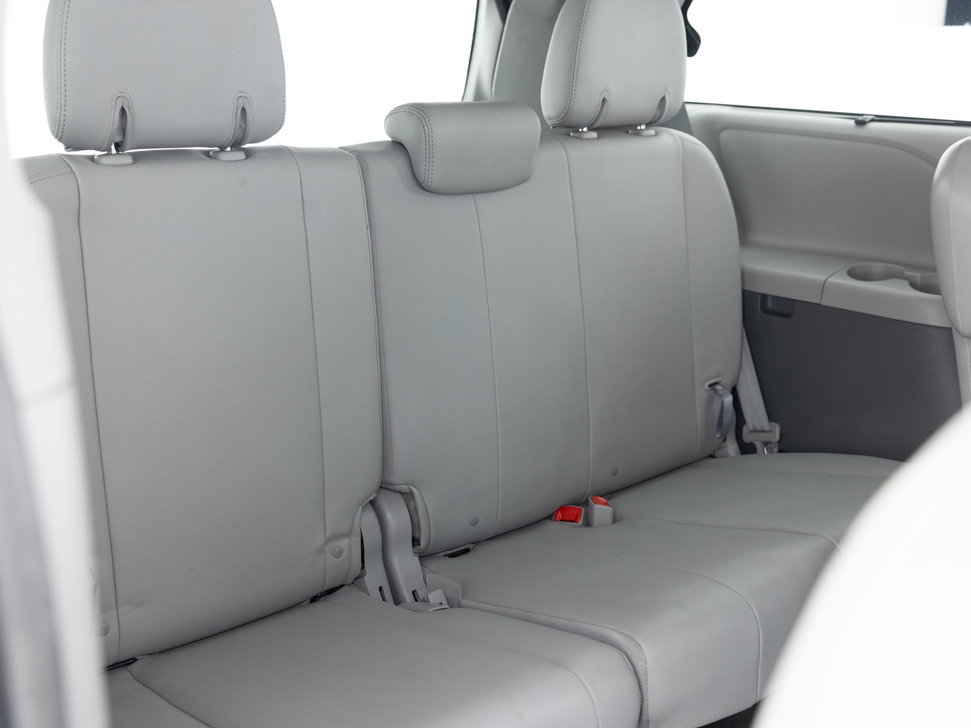 Used White Toyota Sienna Van-23 for Sale