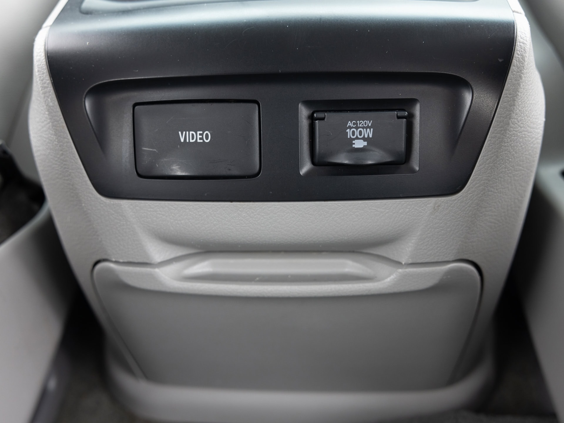 Used White Toyota Sienna Van-24 for Sale