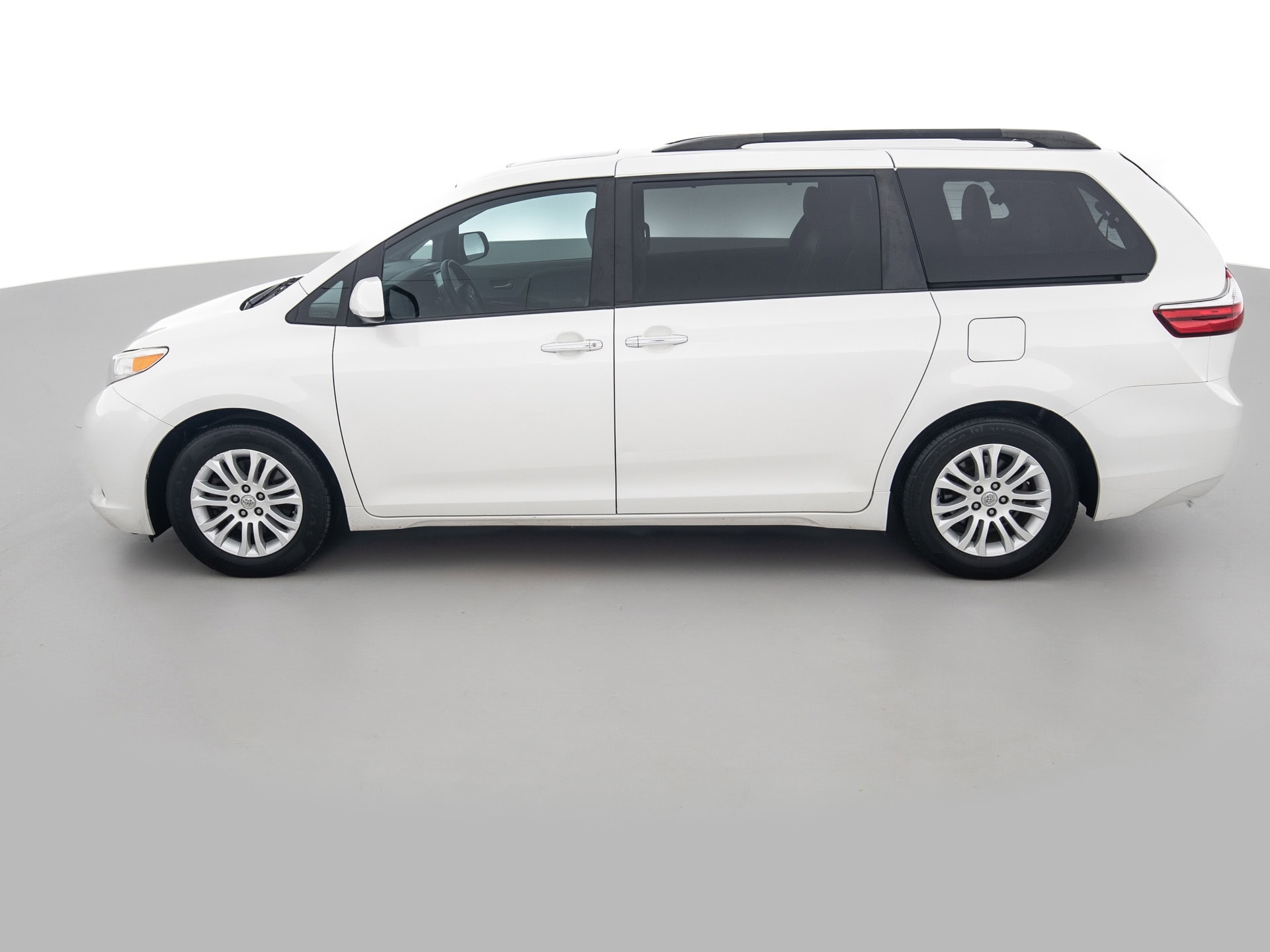 Used White Toyota Sienna Van-7 for Sale