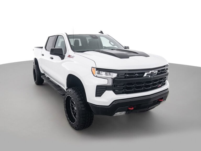 LIFTED 2023 CHEVROLET SILVERADO 1500
