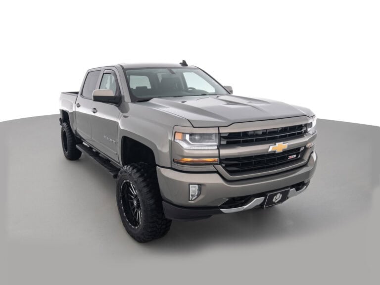 LIFTED CHEVROLET SILVERADO 1500