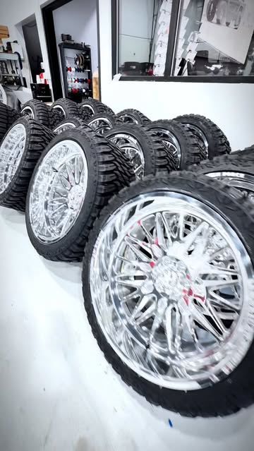 RIMS REAL BIG // 30” FORCES IN STOCK AND MANY...